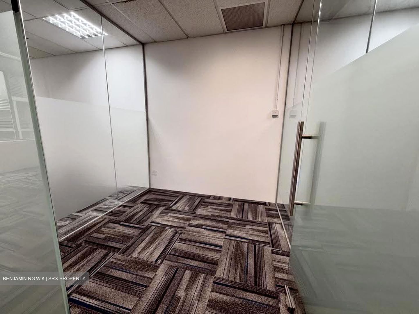 MYP Plaza (D1), Office #631918681
